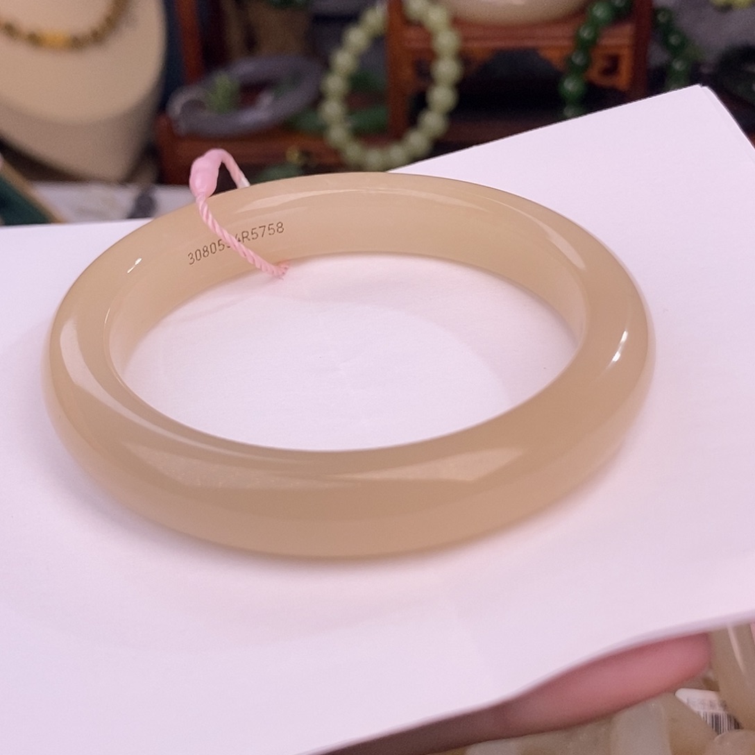 和田玉57.5 熟藕粉老料脂膏级浓色收藏手镯未镶嵌