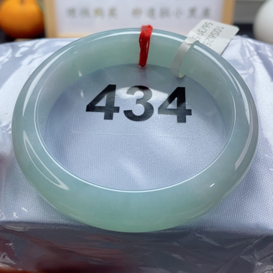 翡翠手镯未镶嵌天然A货翡翠手镯