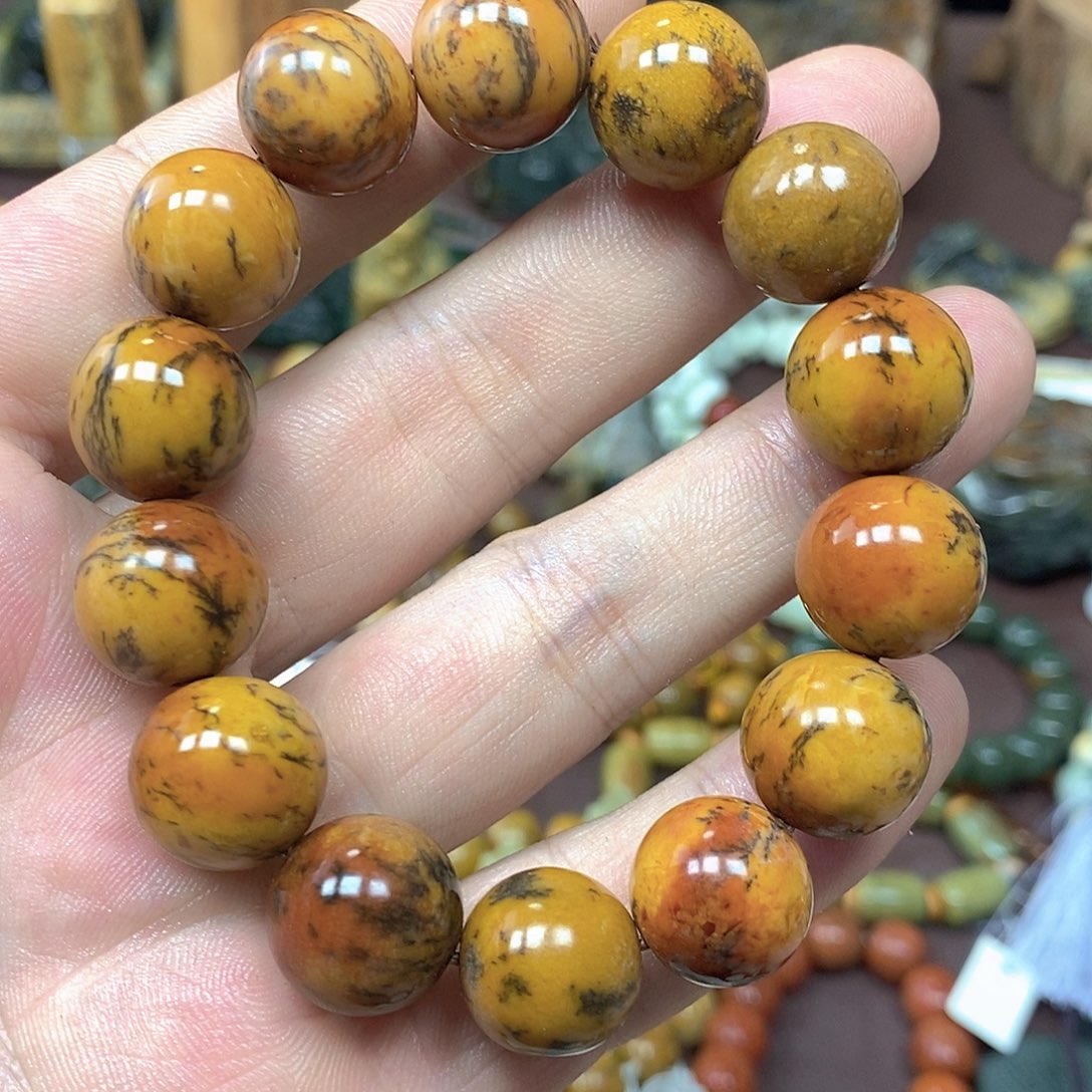 岫岩河磨玉（透闪石质玉）未镶嵌珠宝奇石