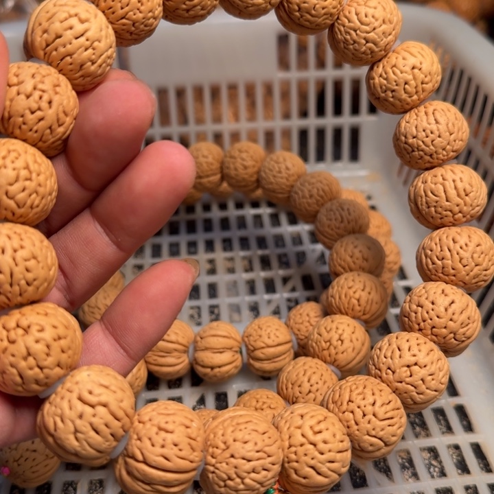 吊坠桃核白月光桃核手持