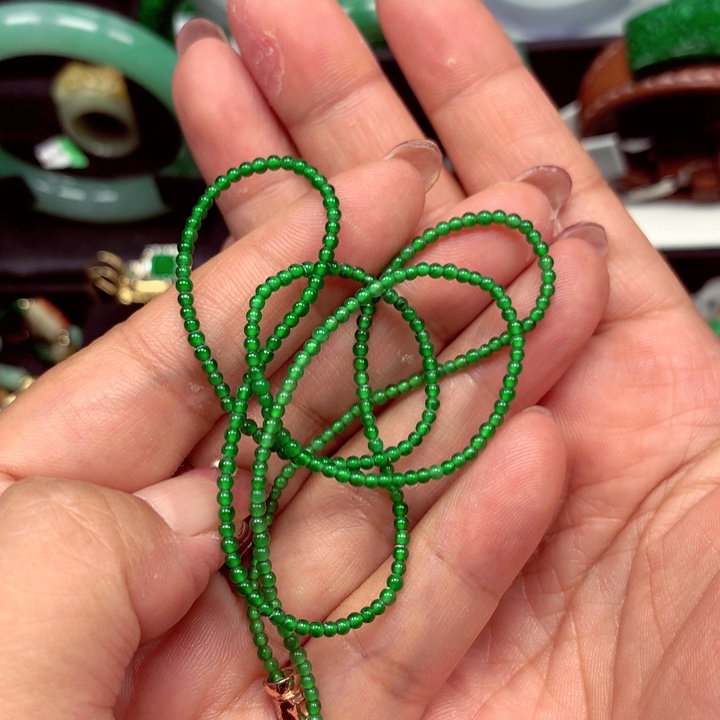 颈饰未镶嵌翡翠翡翠