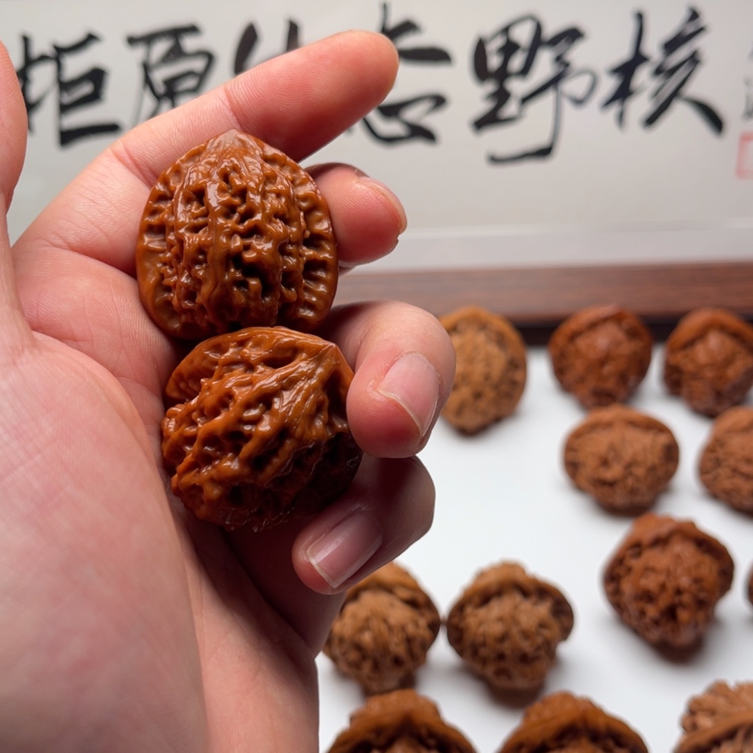 文玩核桃把件高**美鸳鸯狮子头