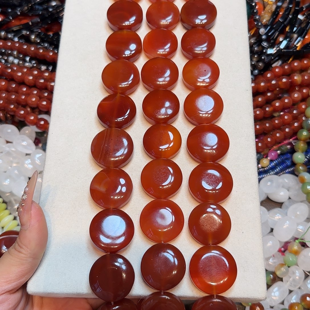 玛瑙/玉髓未镶嵌珠宝半成品25mm红玛瑙圆饼一条