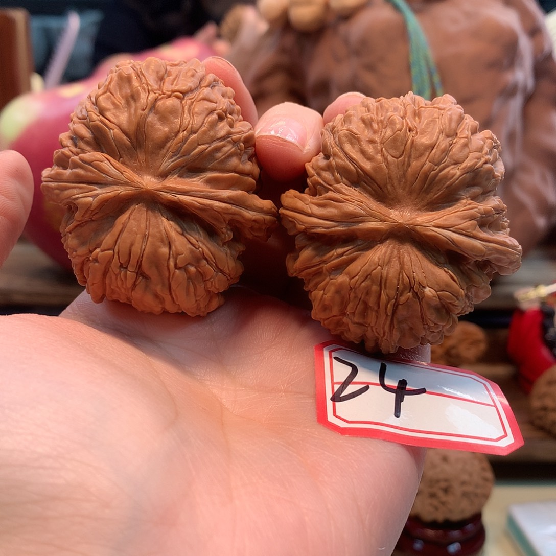 桃核吊坠49尺华坤龙