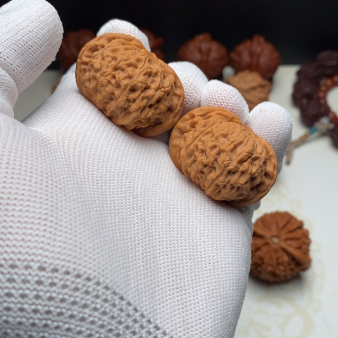 文玩核桃把件40野生核王