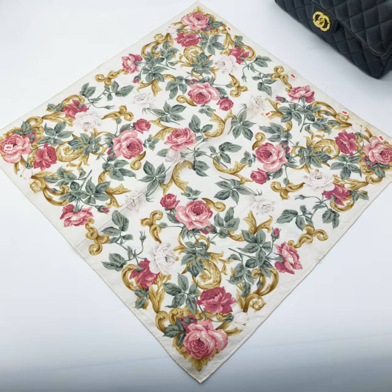95新 DIOR/迪奥 海囤/迪奥/丝巾/yy08254