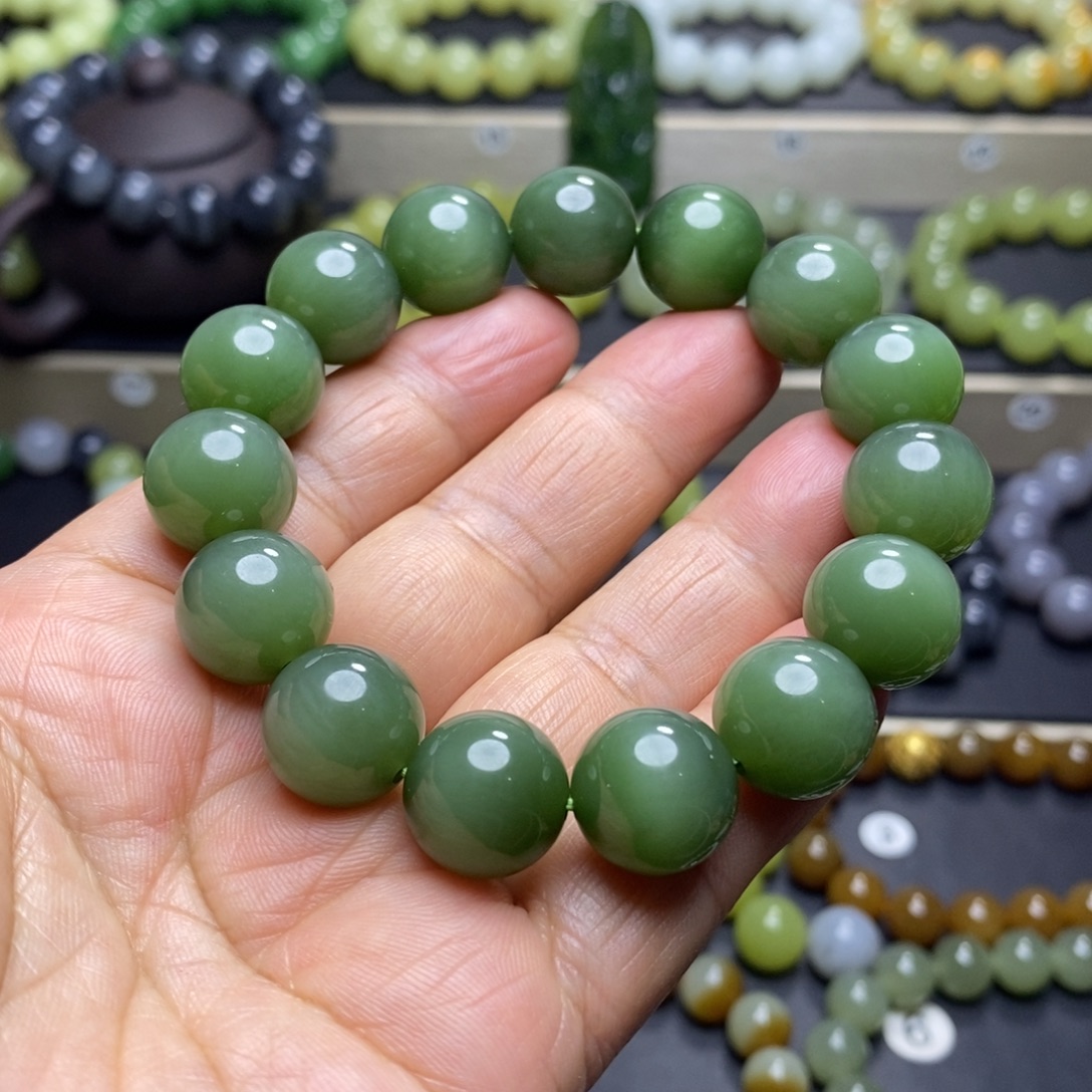 和田玉未镶嵌手串