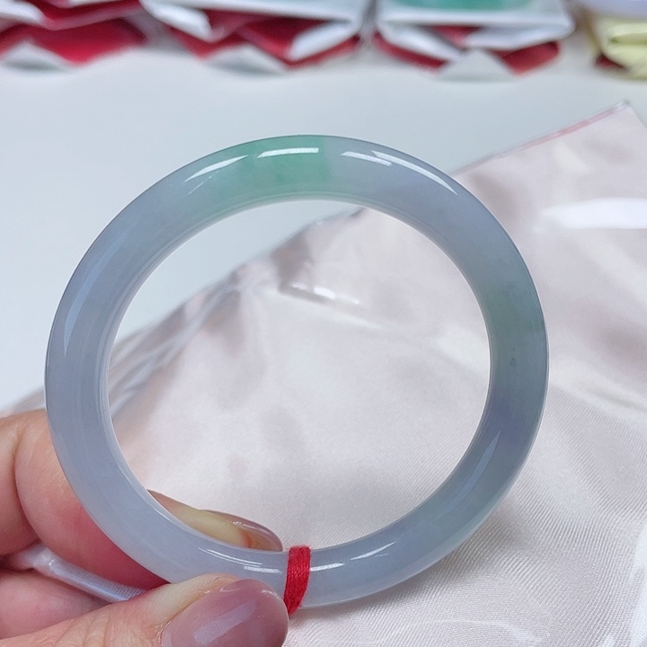 翡翠手镯（圆镯）未镶嵌