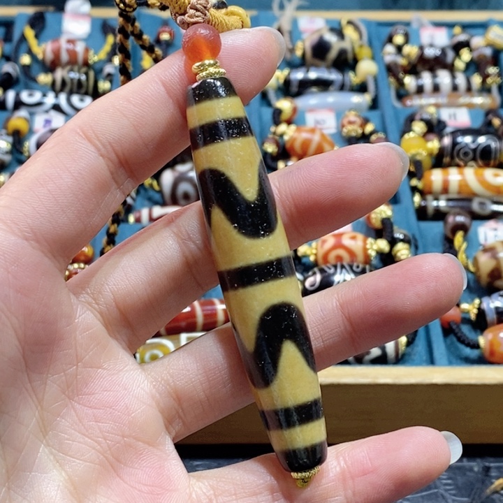 玛瑙/玉髓颈饰合金