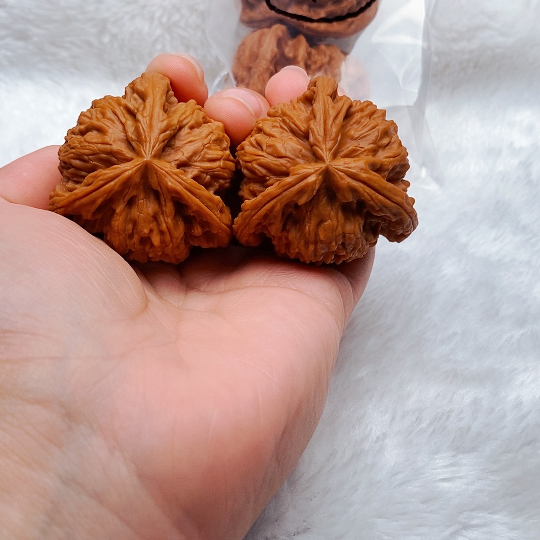 张***选吊坠文玩核桃三棱