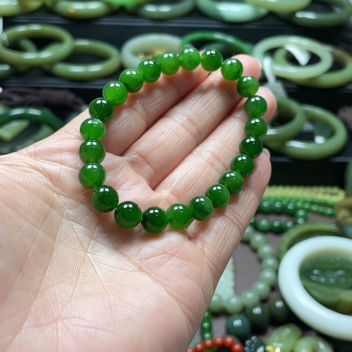 和田玉（碧玉）未镶嵌手链