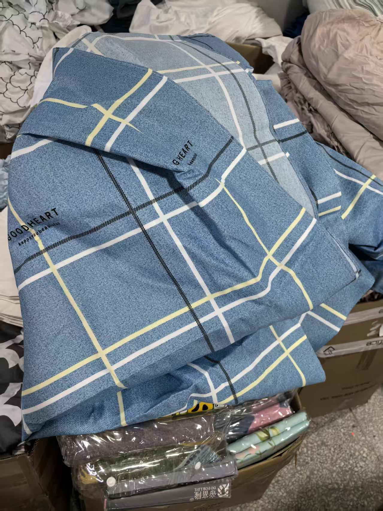 《厚广家》3楼220×230杂款优质化纤床单 发1张，不挑款