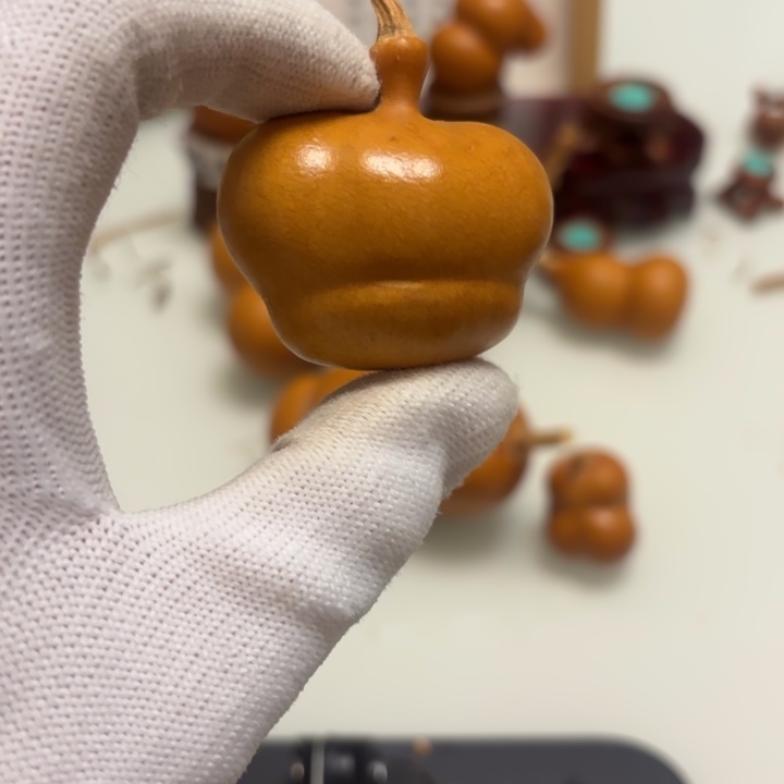 菡***潞天然手捻老皮葫芦