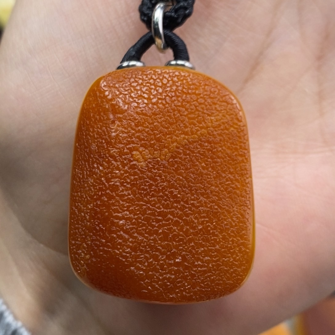 琥珀吊坠(赠链)未镶嵌