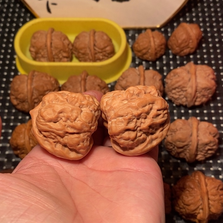 文玩核桃把件蛙王全品