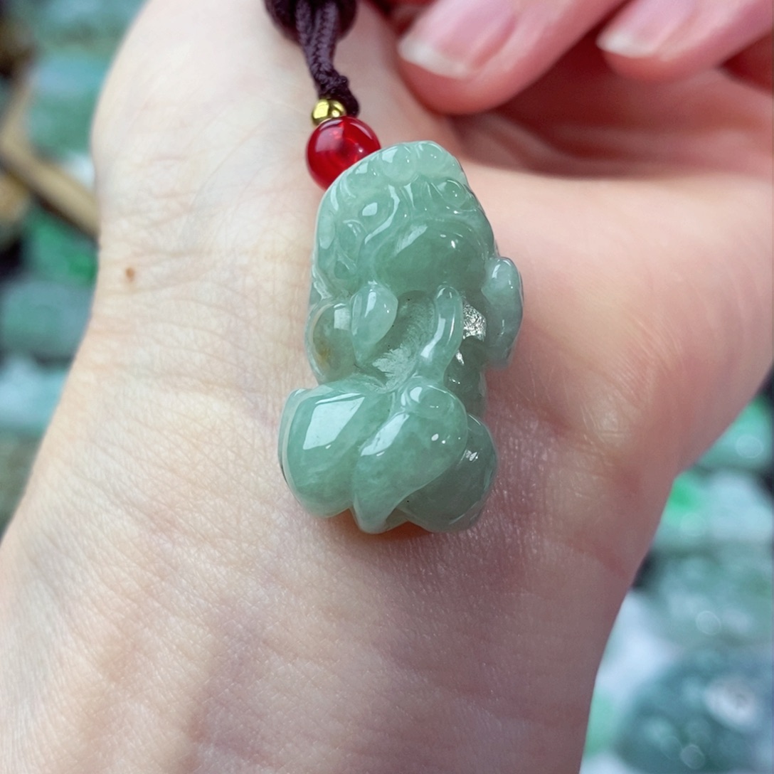 翡翠颈饰未镶嵌天然