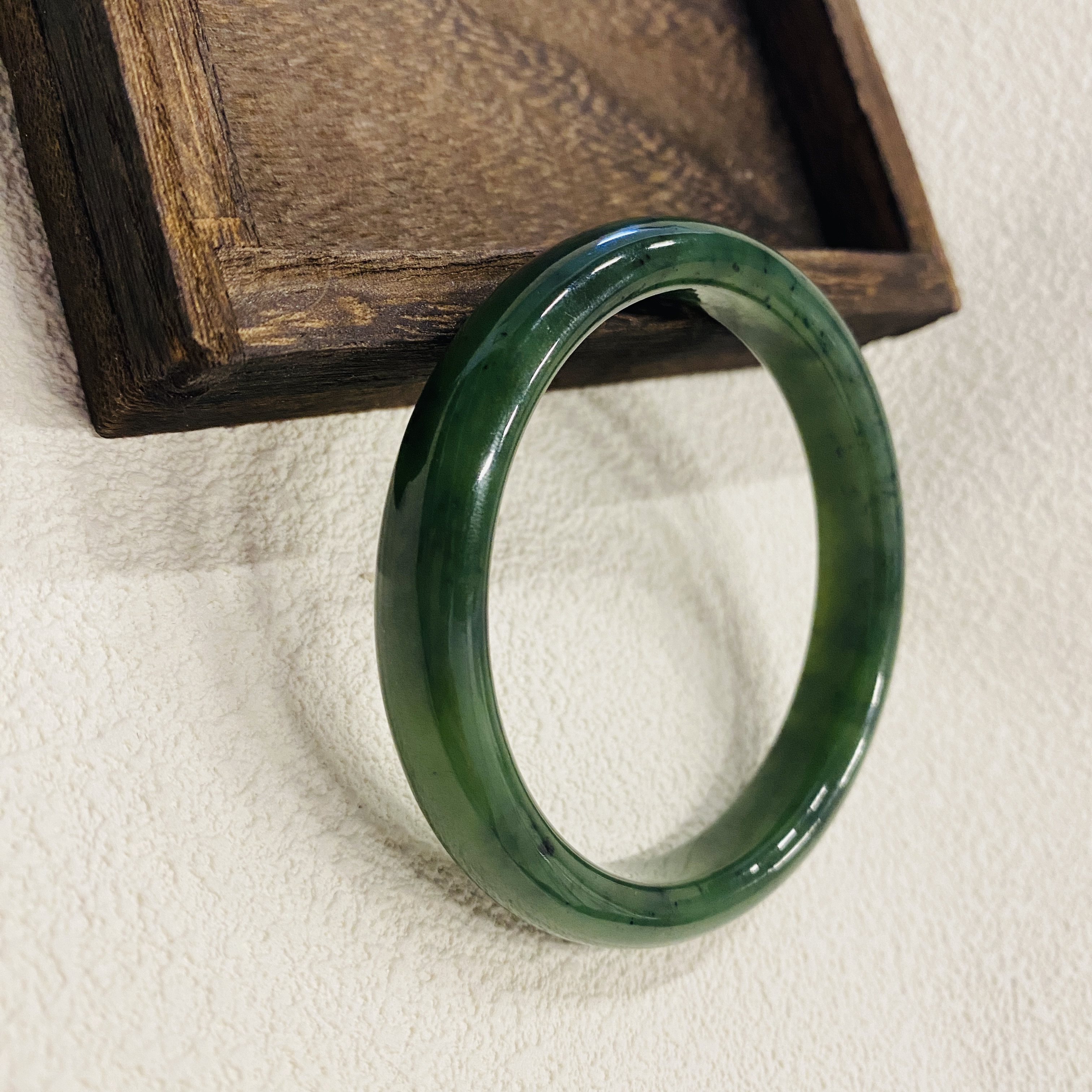 和田玉碧玉有黑手镯