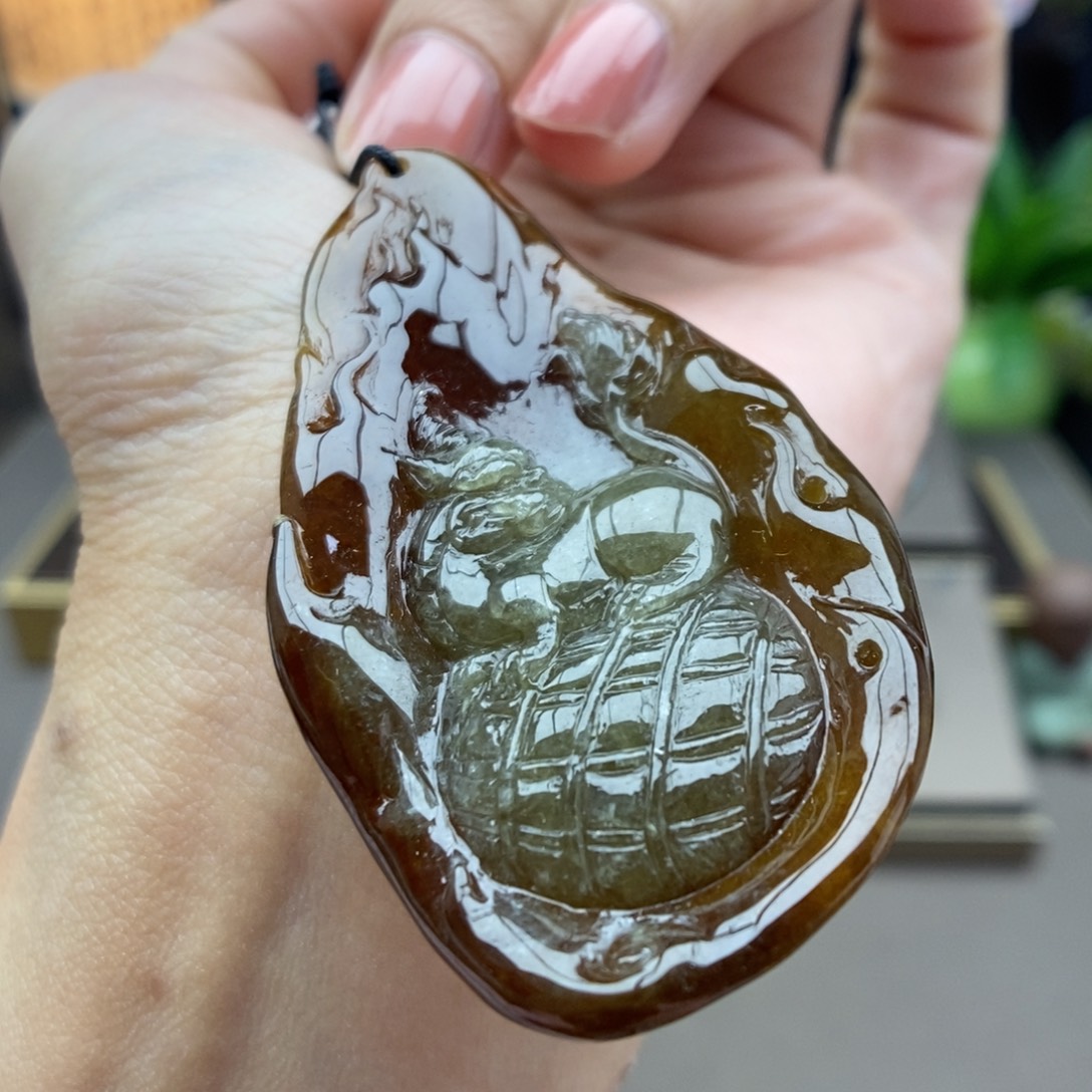 翡翠未镶嵌颈饰吊坠93