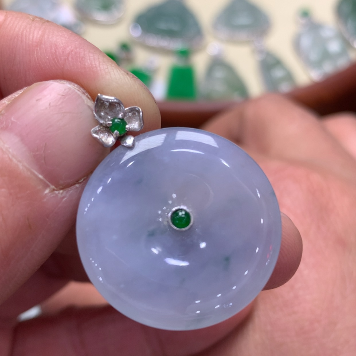 【闪购商品】翡翠颈饰18K金镶嵌平安扣