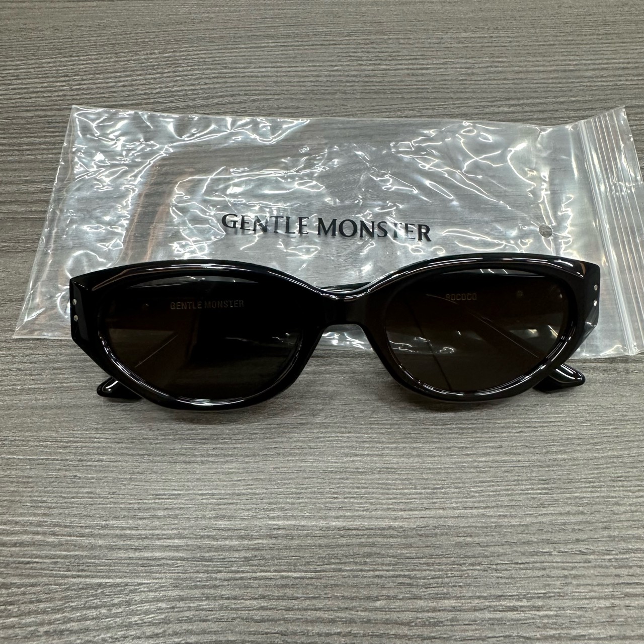 全新未使用 GUESS GM Rococo系列 墨镜 全新 带盒