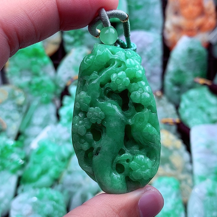 翡翠吊坠(不含链)未镶嵌