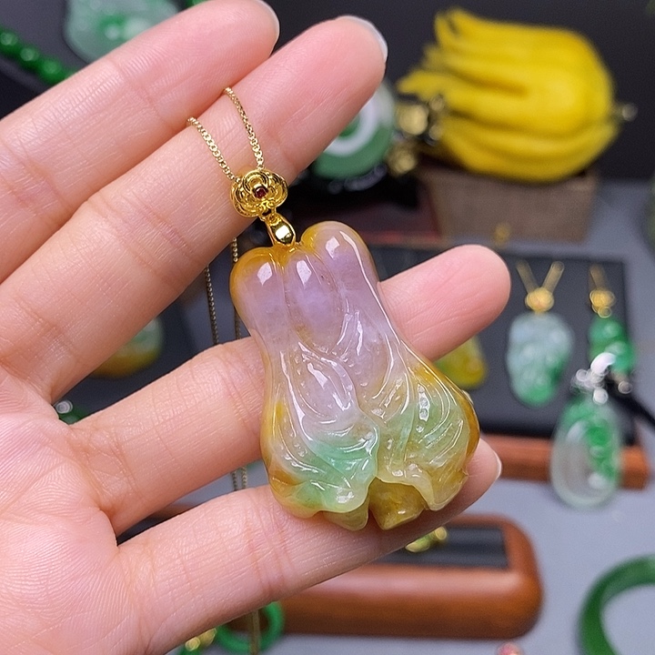 吊坠(赠链)未镶嵌翡翠