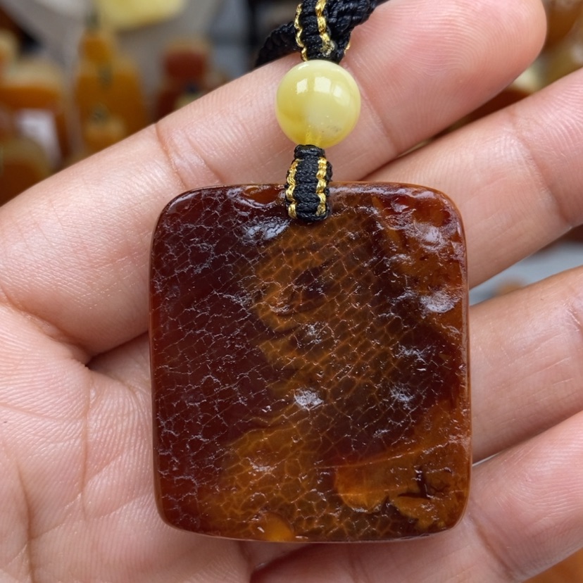【闪购商品】琥珀颈饰未镶嵌