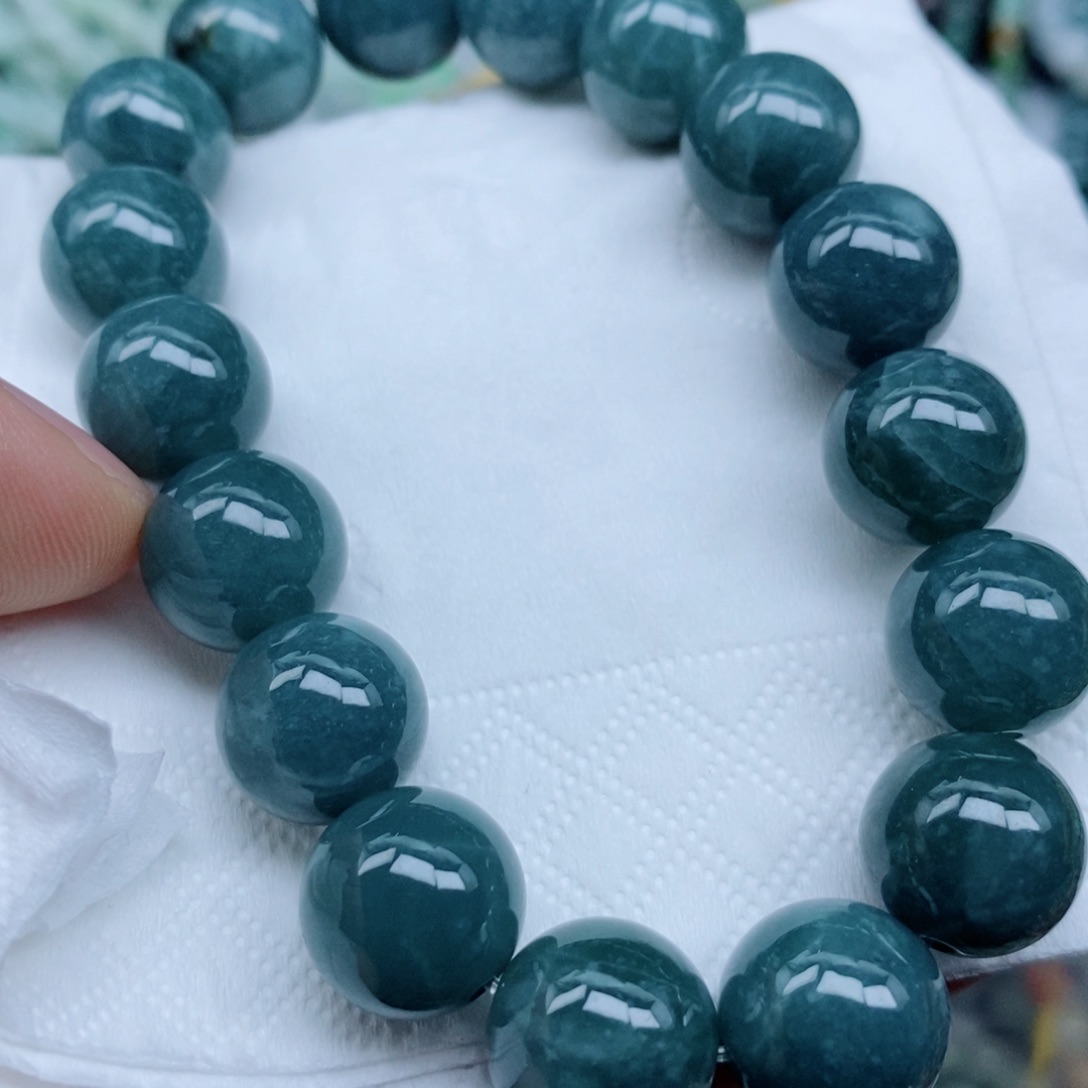 翡翠未镶嵌颈饰翡翠批发