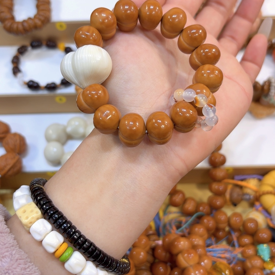 吊坠星月菩提全品柯基说^_^屁桃