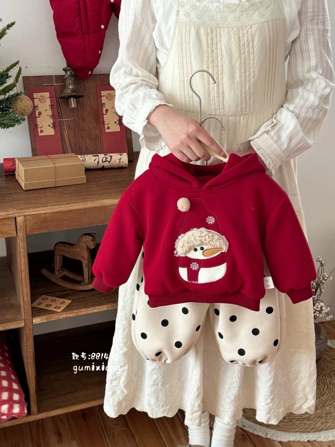 谷米熊红色圣诞棉服