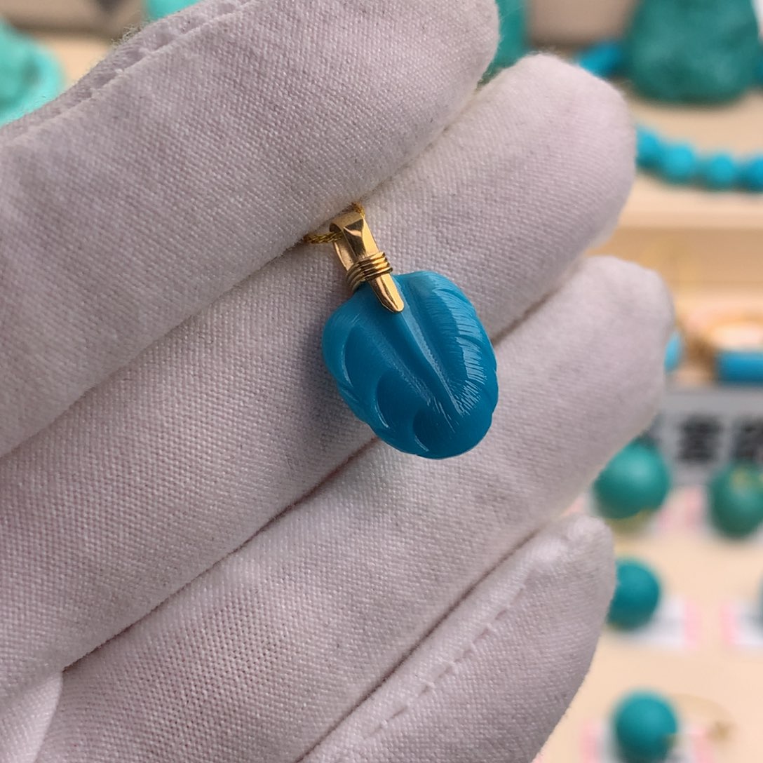 绿松石珠宝奇石18K金镶嵌