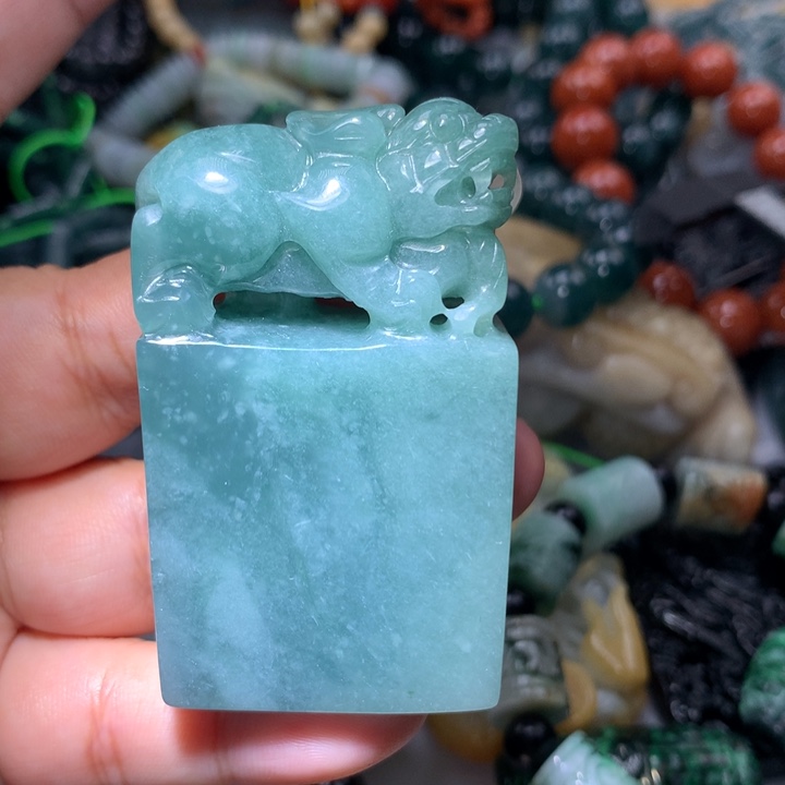 翡翠颈饰未镶嵌保真天然A货翡翠