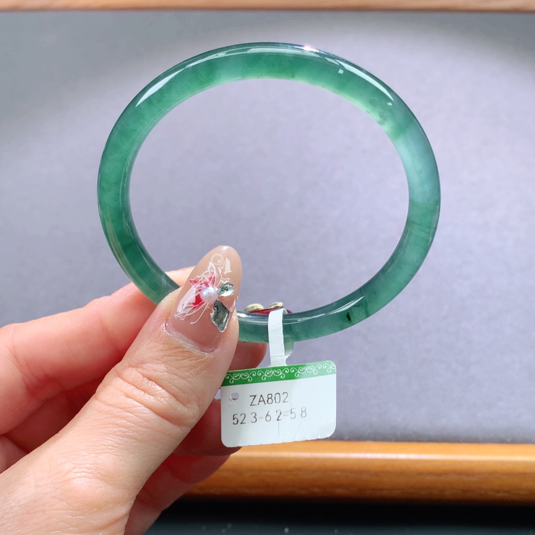 翡翠手镯未镶嵌天然翡翠手镯叮当镯