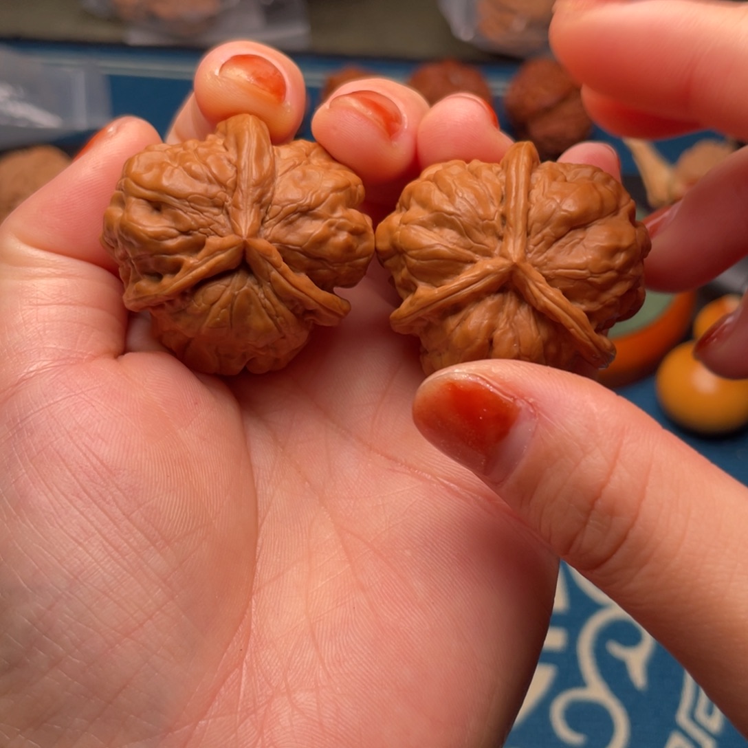 文玩核桃吊坠37.5蛤蟆头三愣