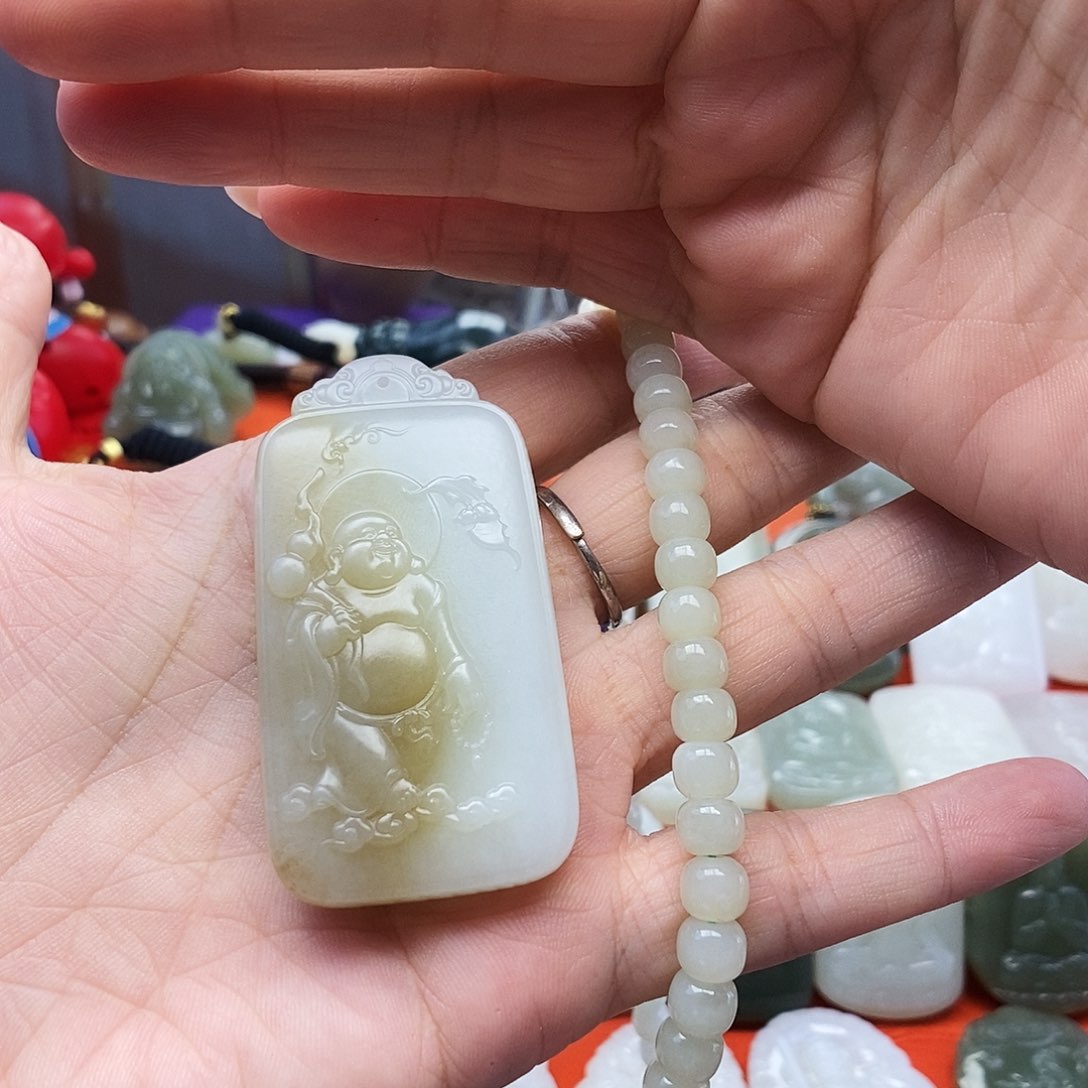 颈饰未镶嵌和田玉三****购