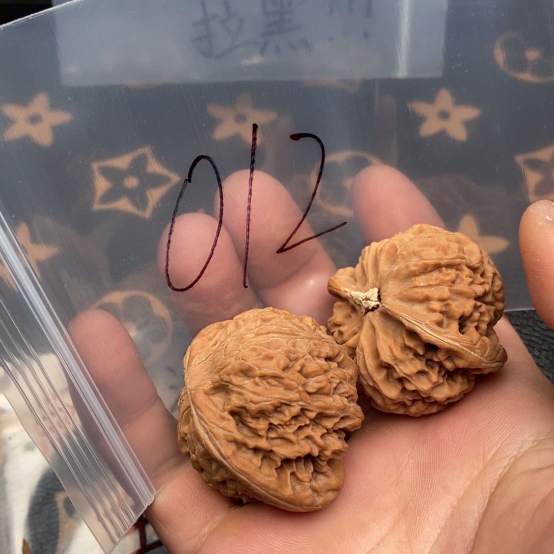 文玩核桃吊坠宫灯