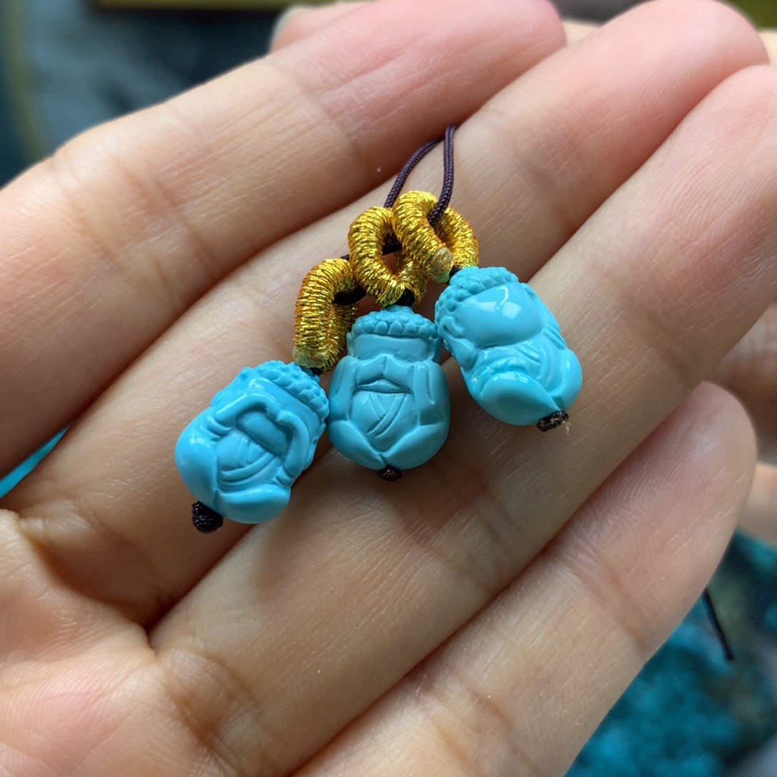 绿松石配饰未镶嵌