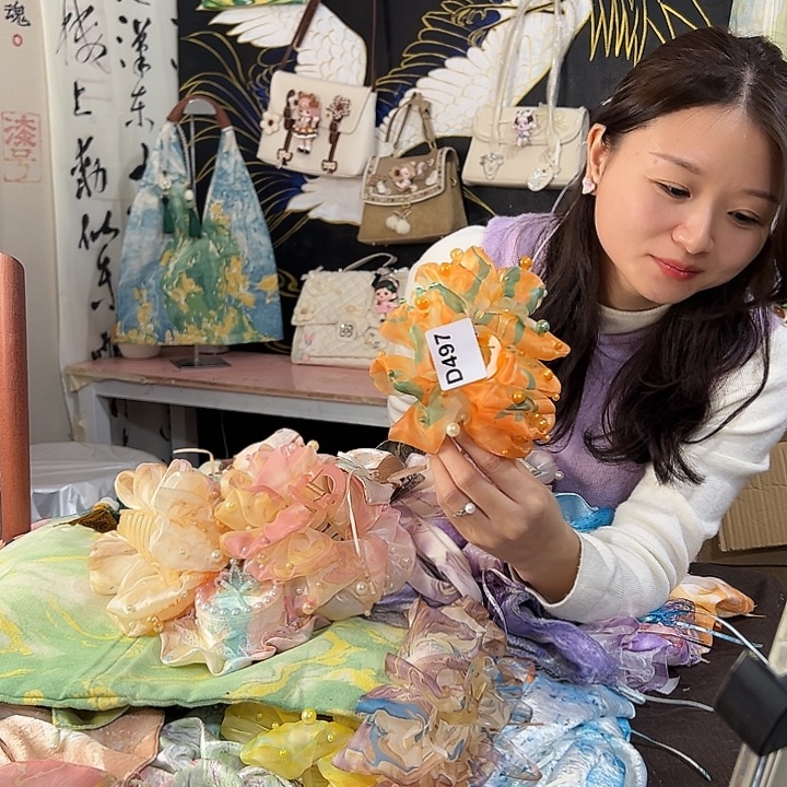 简***。497泡泡抓夹不退不换