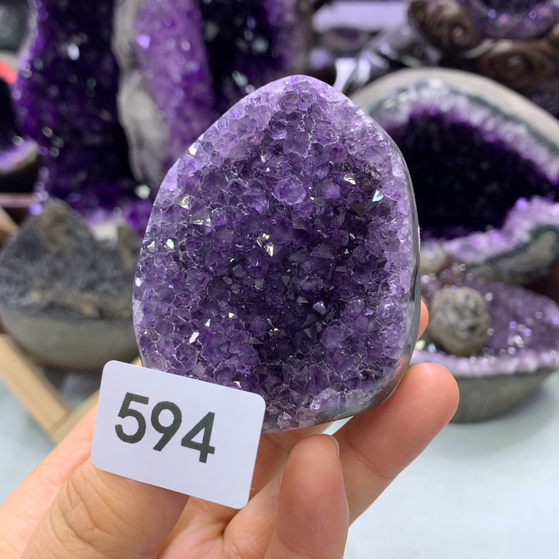 未镶嵌紫晶大型摆件（非配饰）