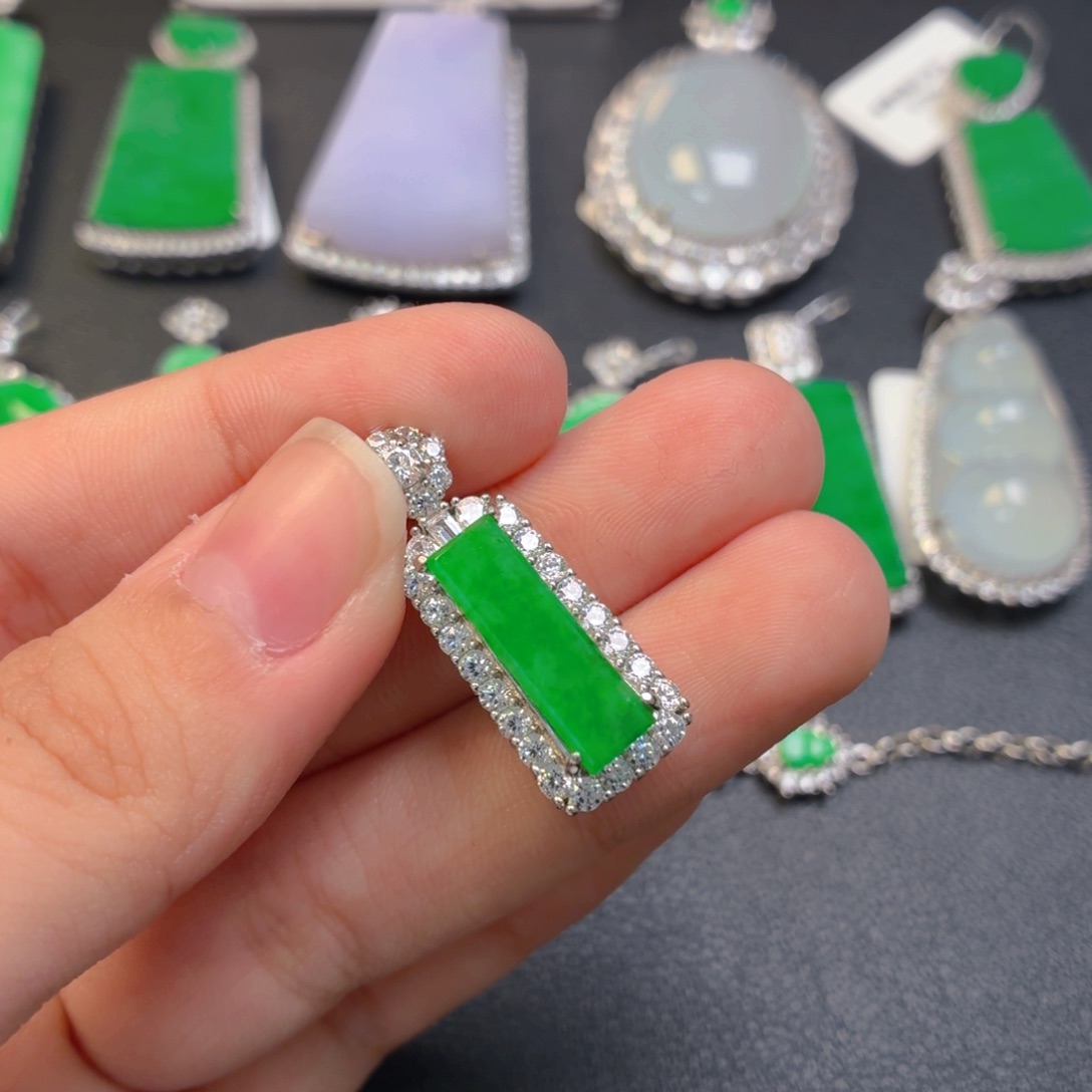 .****翡翠银S925镶嵌吊坠(不含链)