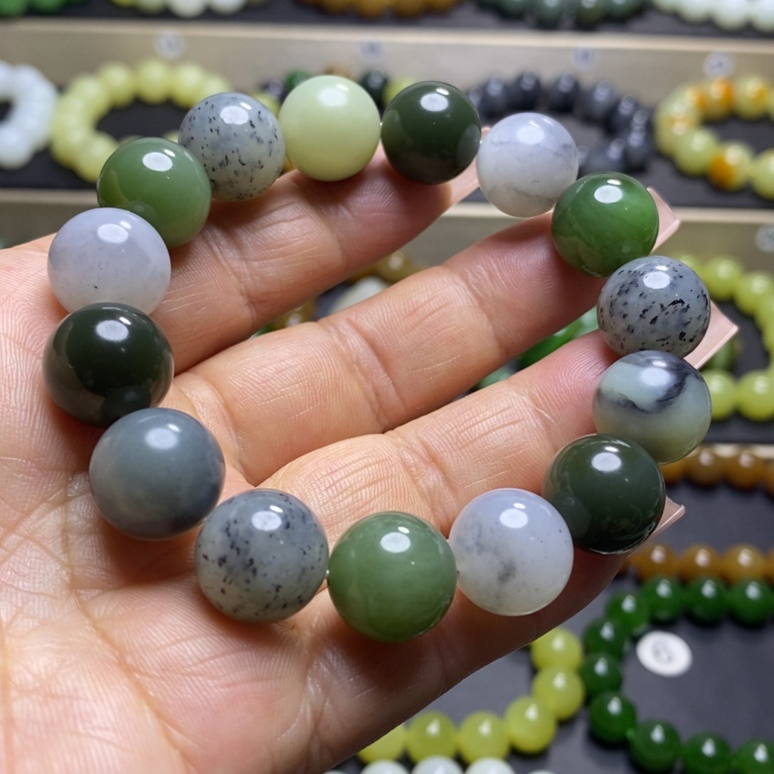 和田玉手串未镶嵌