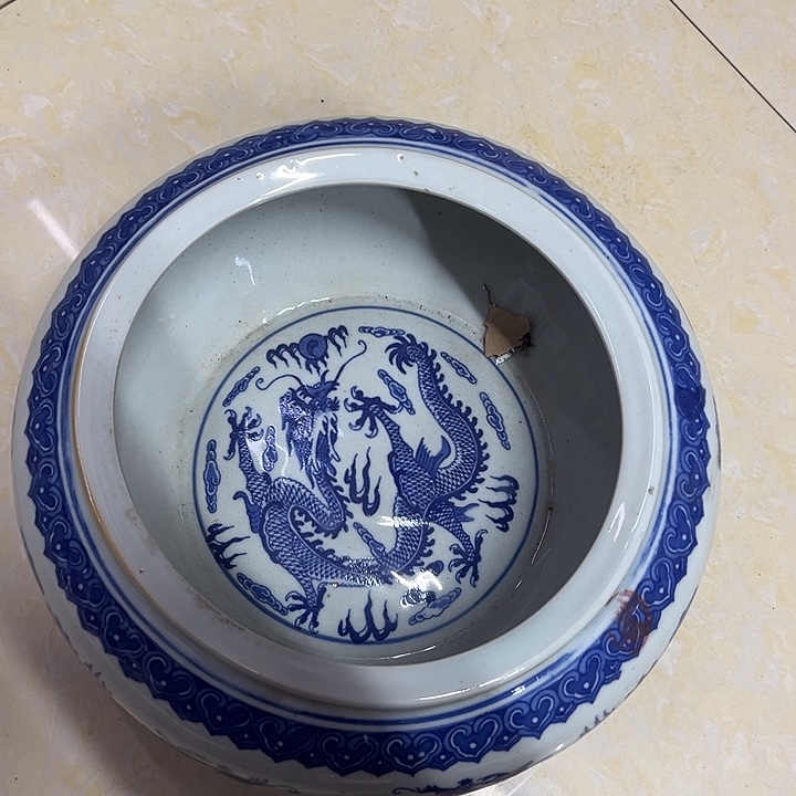 摆件陶景德镇青花龙纹罐罐