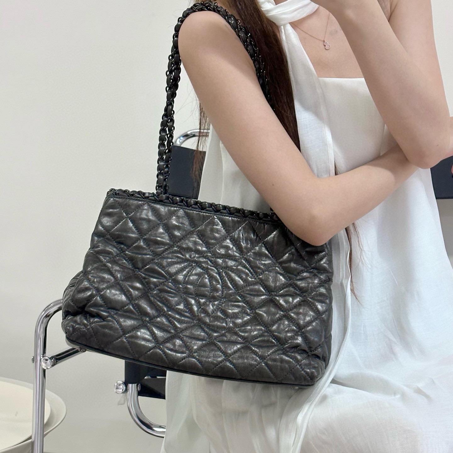 95新 Chanel/香奈儿 chanel 枪黑色滚边托特单肩包K