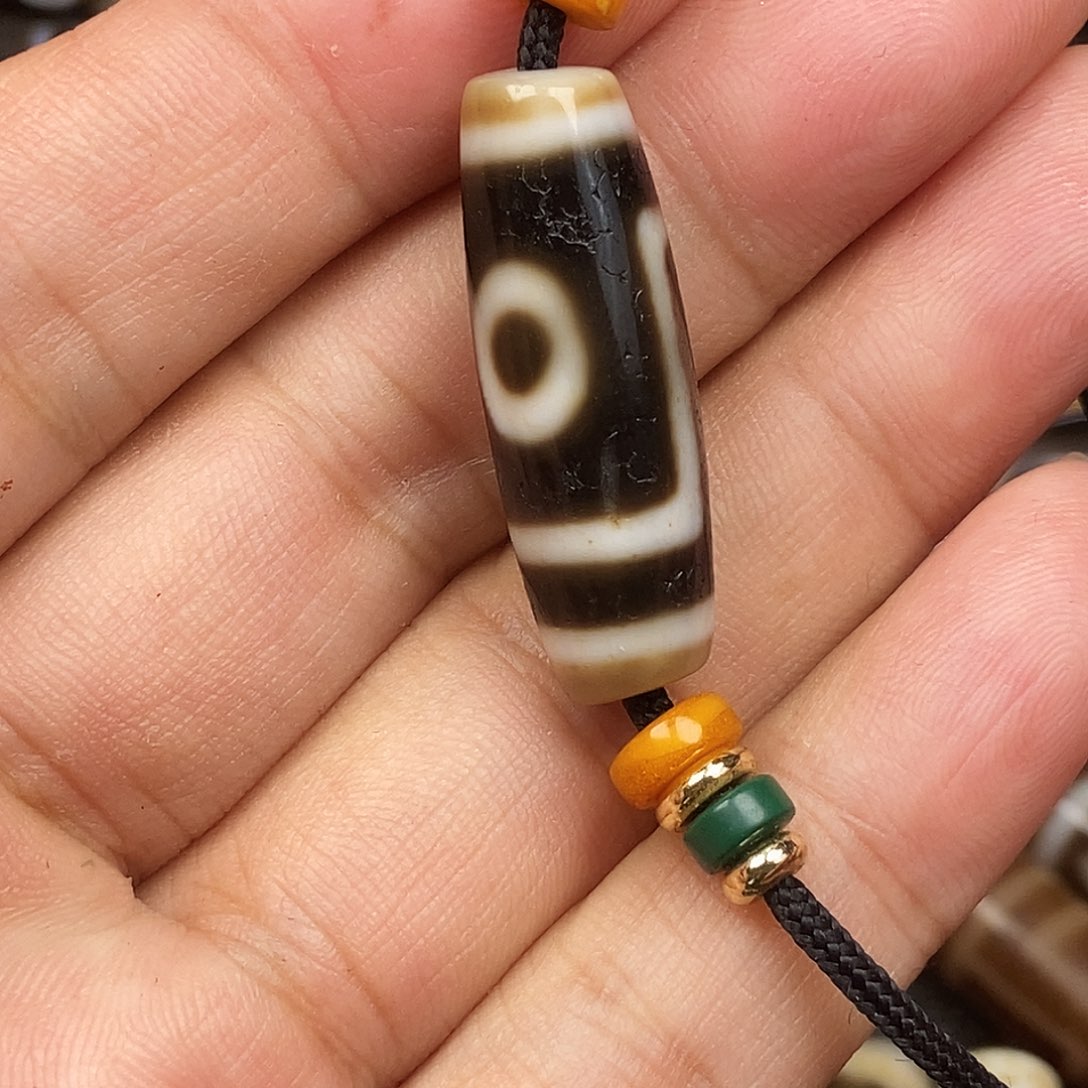 爱***思玛瑙/玉髓未镶嵌颈饰