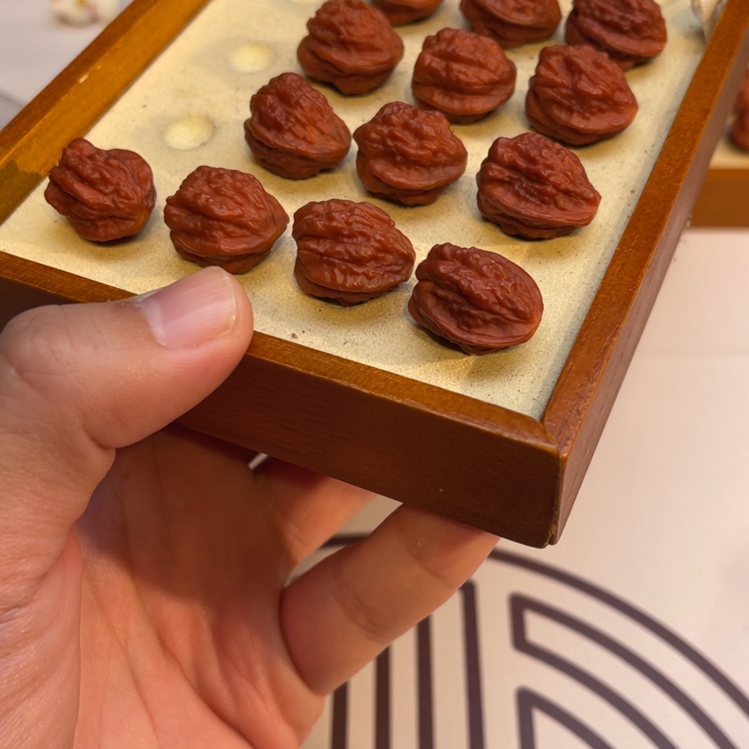 文玩核桃手串蛤蟆头