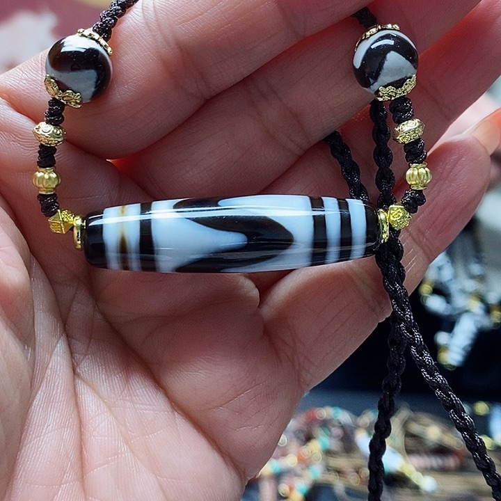 玛瑙/玉髓颈饰合金