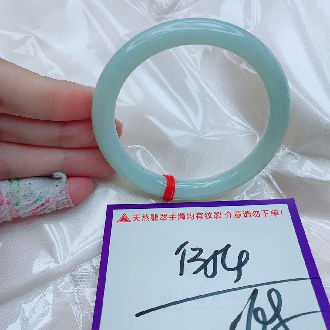 翡翠未镶嵌手镯翡翠