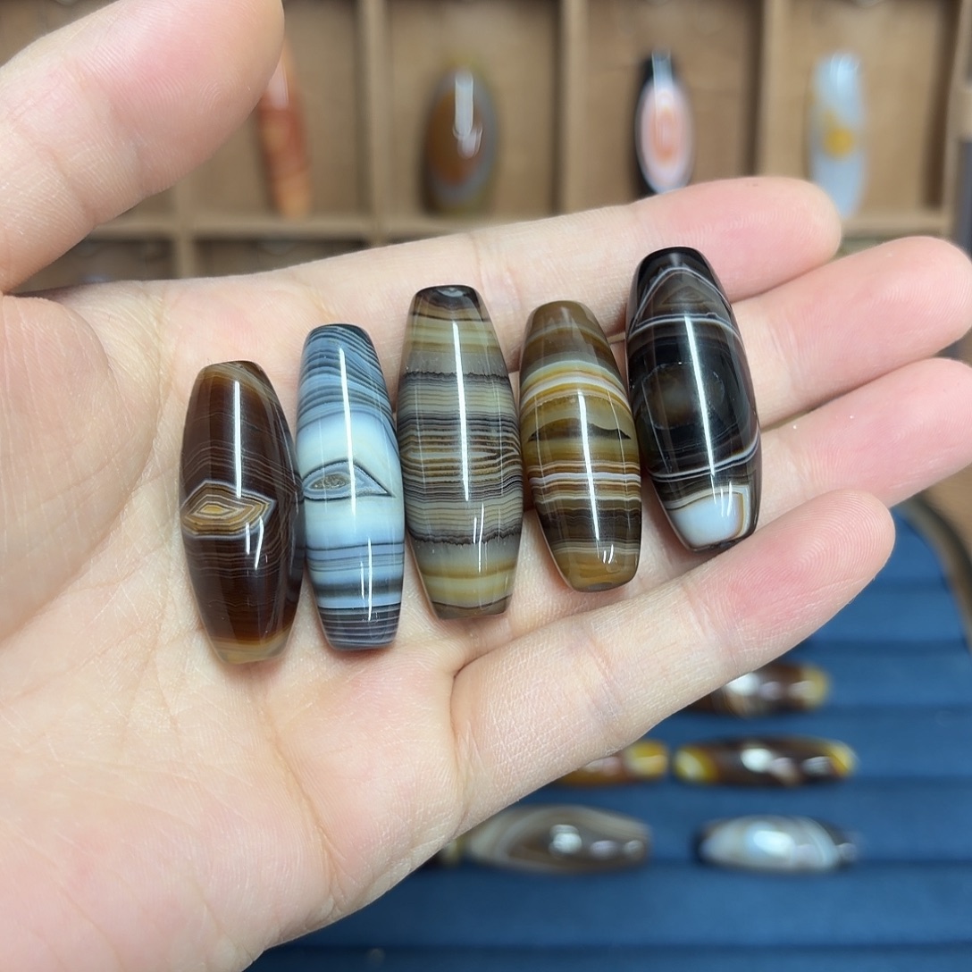 缘***此玛瑙/玉髓合金颈饰