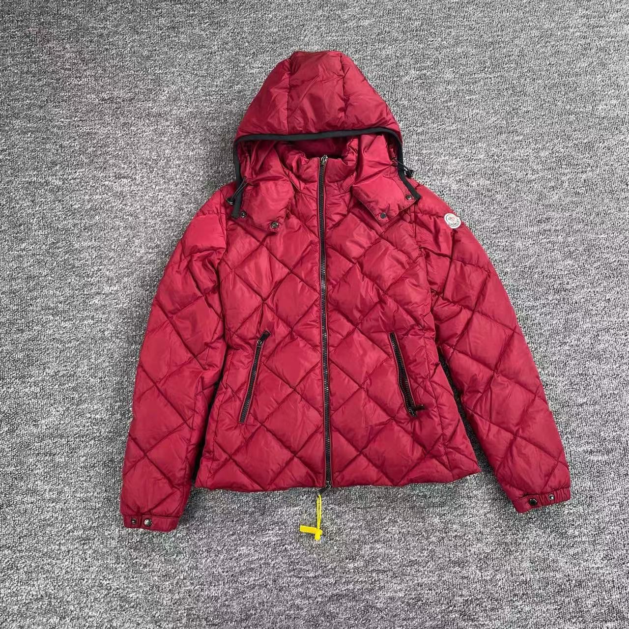 99新 MONCLER 7164/Moncler红色logo贴饰连帽羽绒服外套/1码/98新