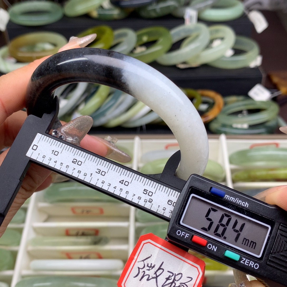 未镶嵌蛇纹石玉手镯14